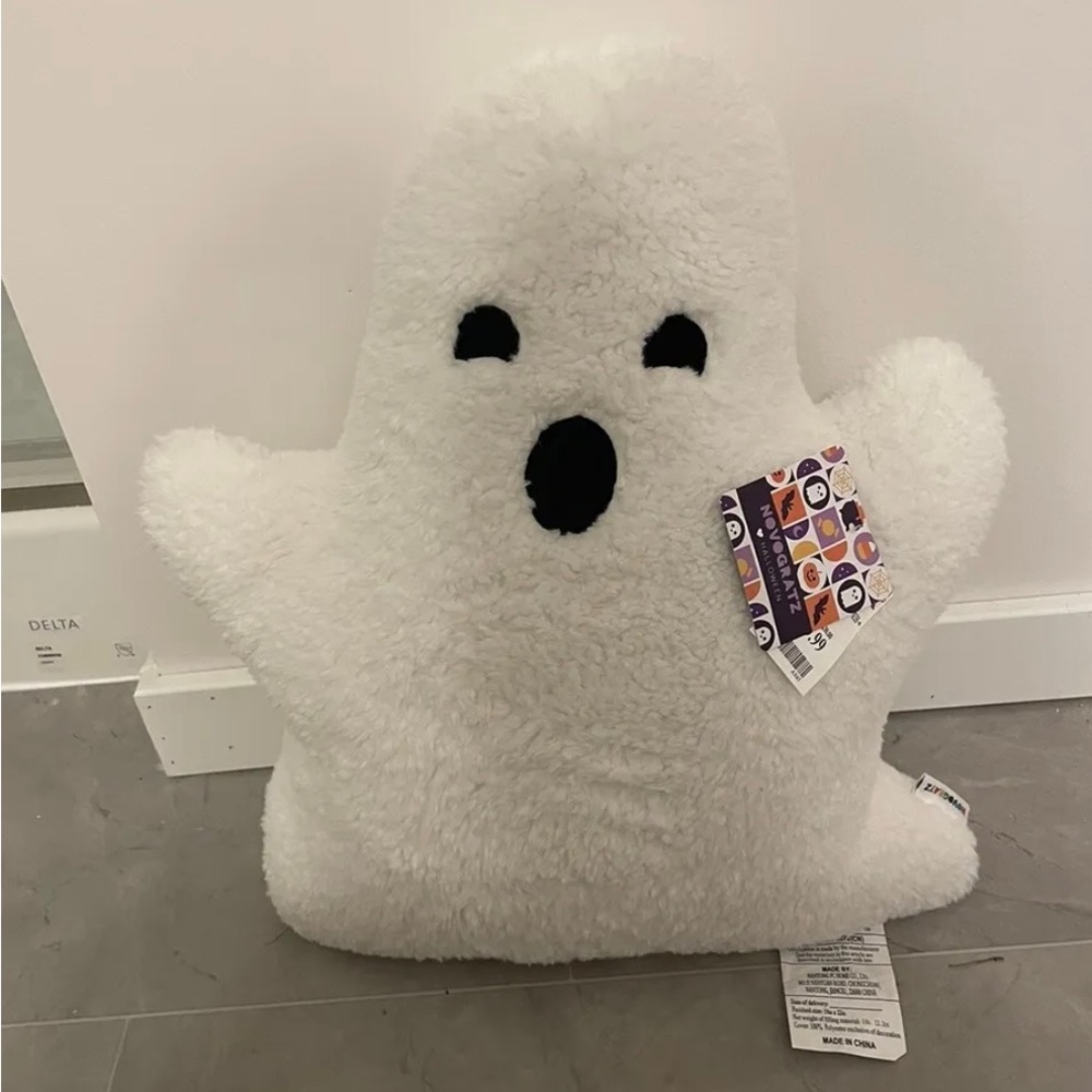 Viral Ghost pillow sold out TJ Maxx. New with tags